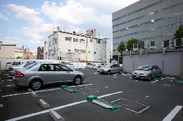 駐車場の内部